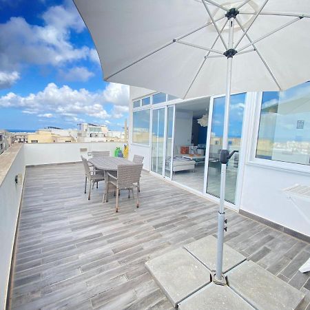 Penthouse "Maltese Scent" Apartment Mellieha Luaran gambar