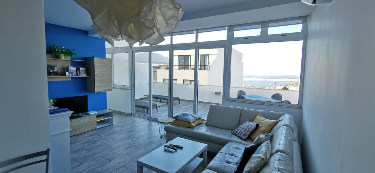 Penthouse "Maltese Scent" Apartment Mellieha Luaran gambar